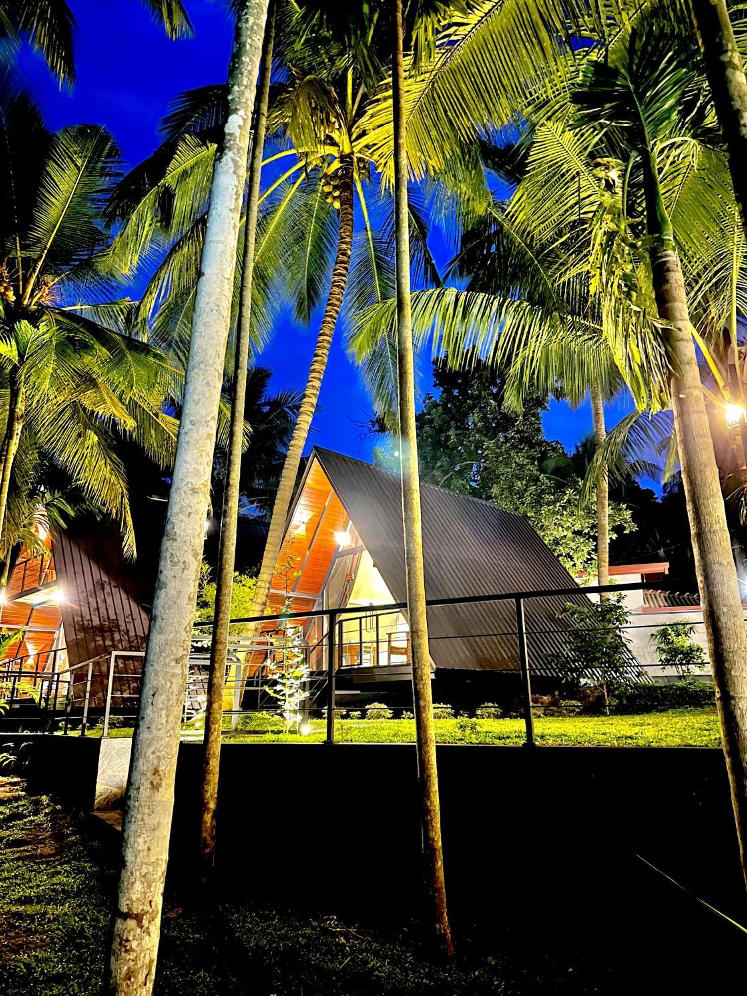 Rustic Cottages ウダワラウェ エクステリア 写真